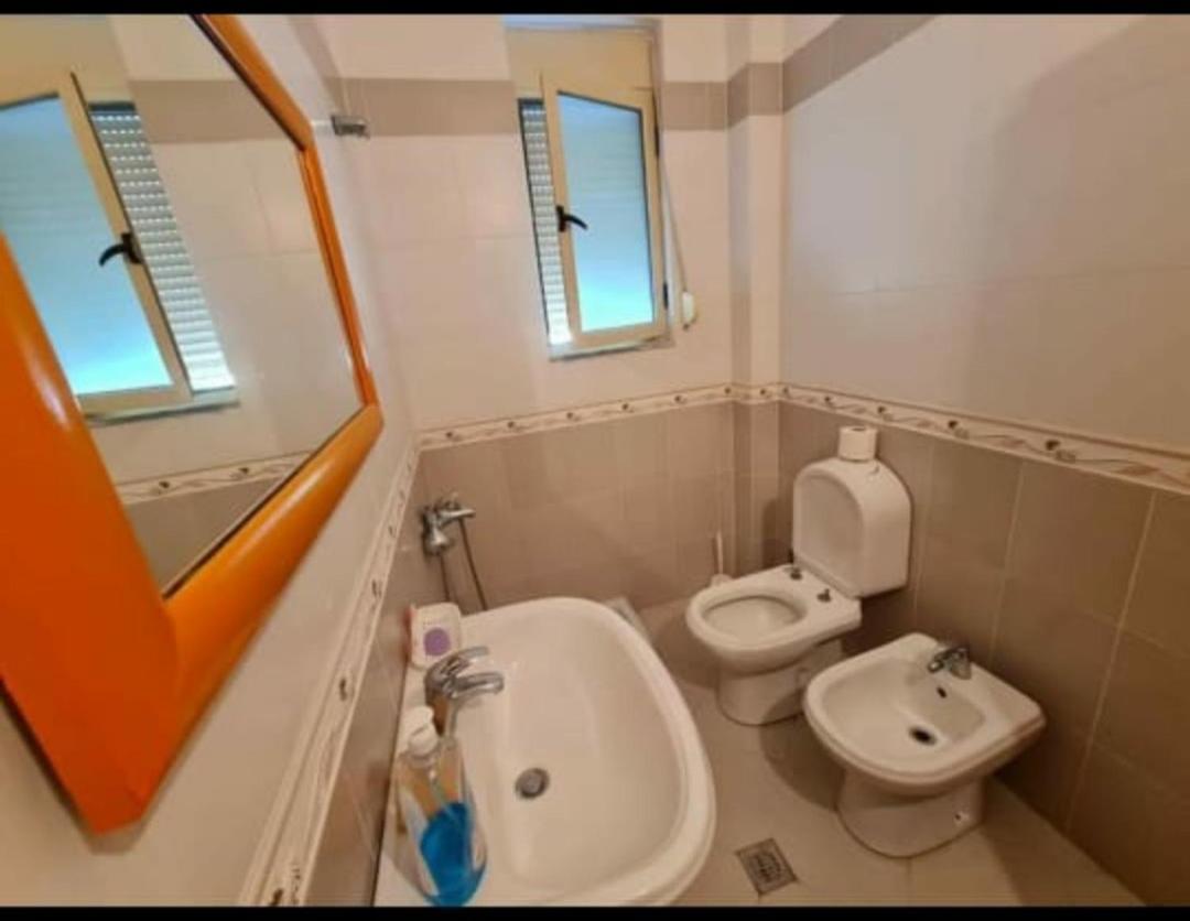 Beach Apartment 2 Vlorë Buitenkant foto
